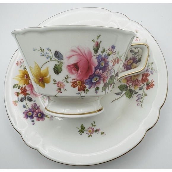 Royal Crown Derby Bone China Teacup Saucer Floral Gold Trim England Vintage - Picture 3 of 16